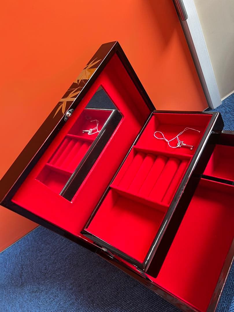 1134 高級 漆塗り 蒔絵　金竹　春の海　オルゴール 宝石箱 工芸品　未使用