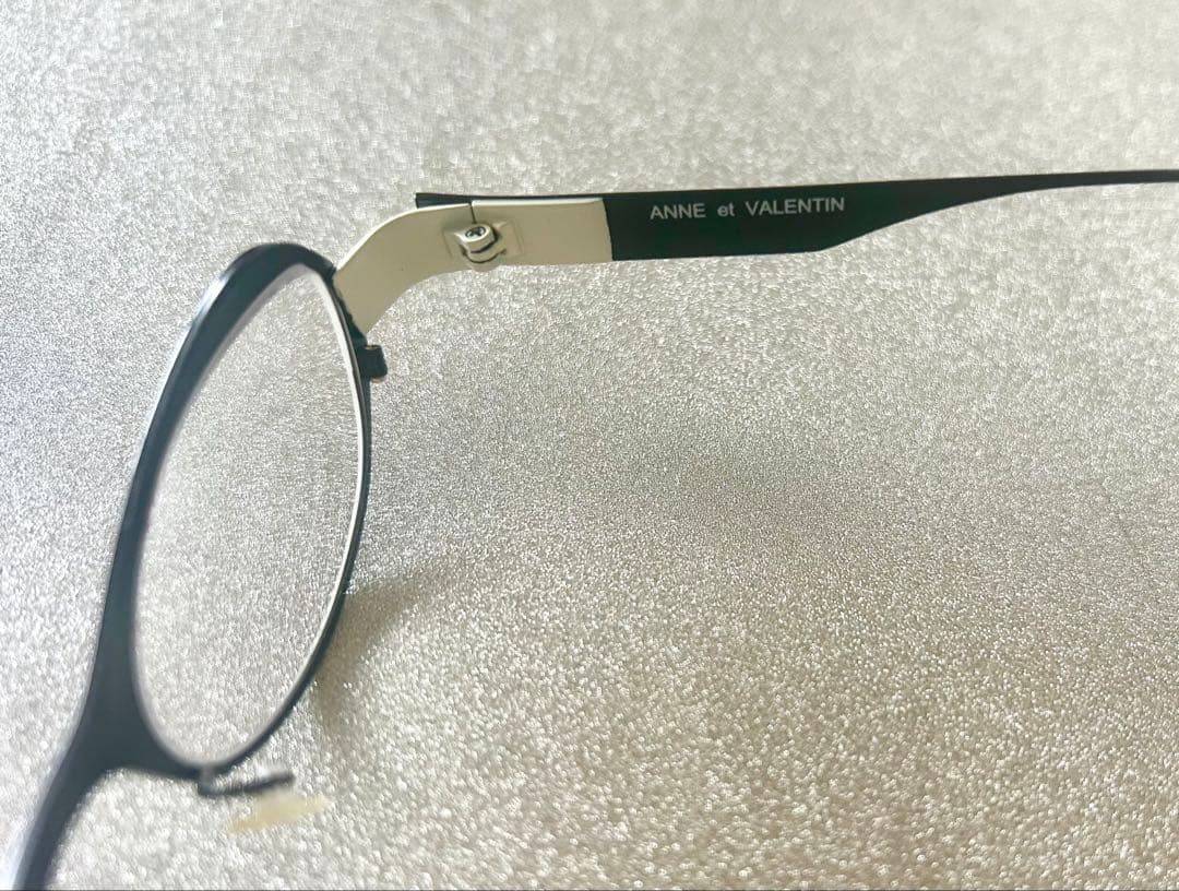 美品　Anne et VALENTIN アンバレンタイン　チタン　日本製