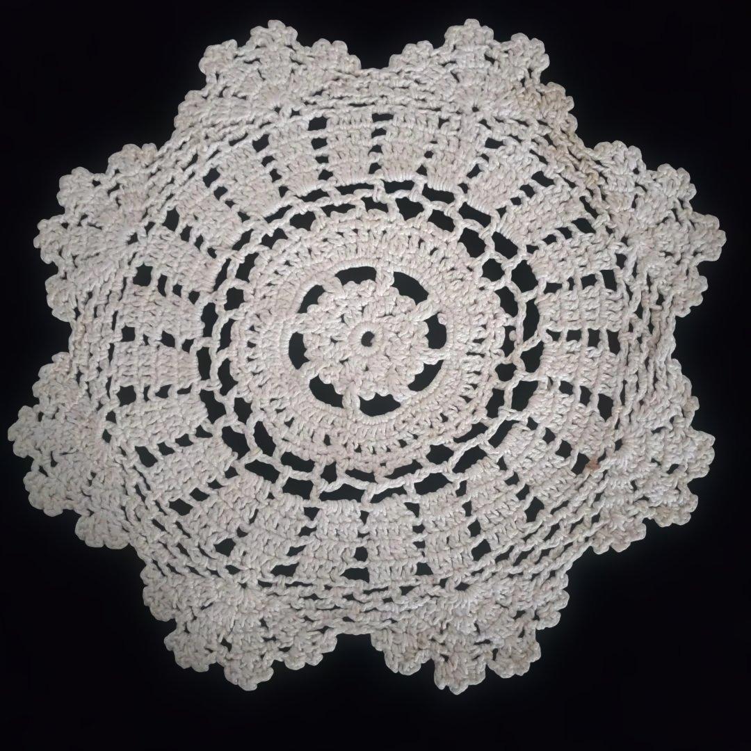 ヴィンテージ レース編み 円形マット （5） - メルカリ