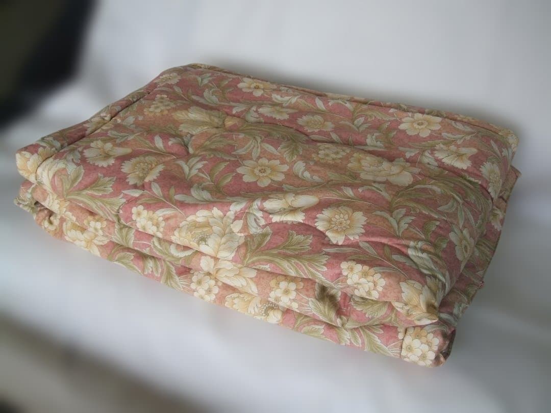 新品＊日本製＊手引き真綿（絹・シルク）＊真綿掛布団＊１キロ（シングル・ピンク）