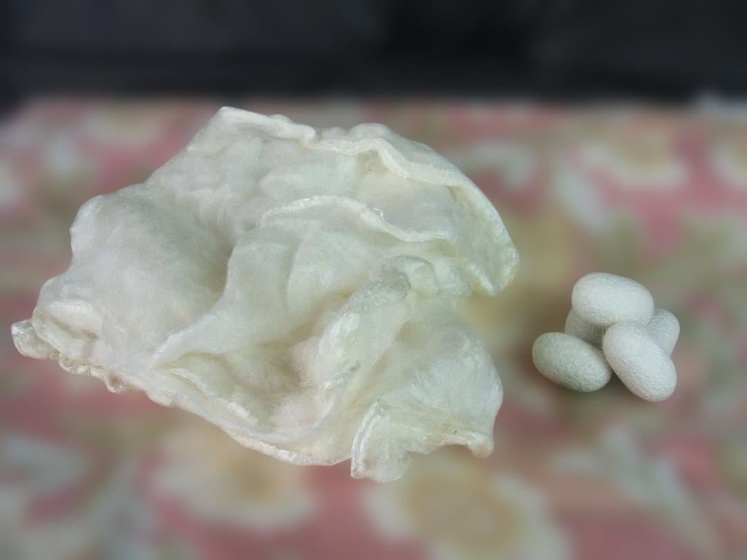 新品＊日本製＊手引き真綿（絹・シルク）＊真綿掛布団＊１キロ（シングル・ピンク）