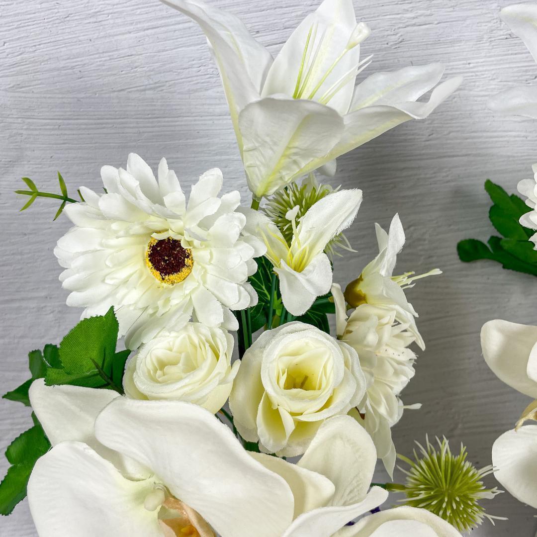2本セット】胡蝶蘭と百合の上品な仏花アレンジ白基調・お盆・法事