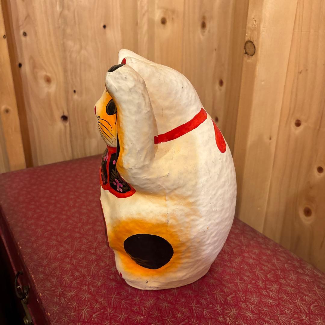 群馬県の高崎張り子 招き猫