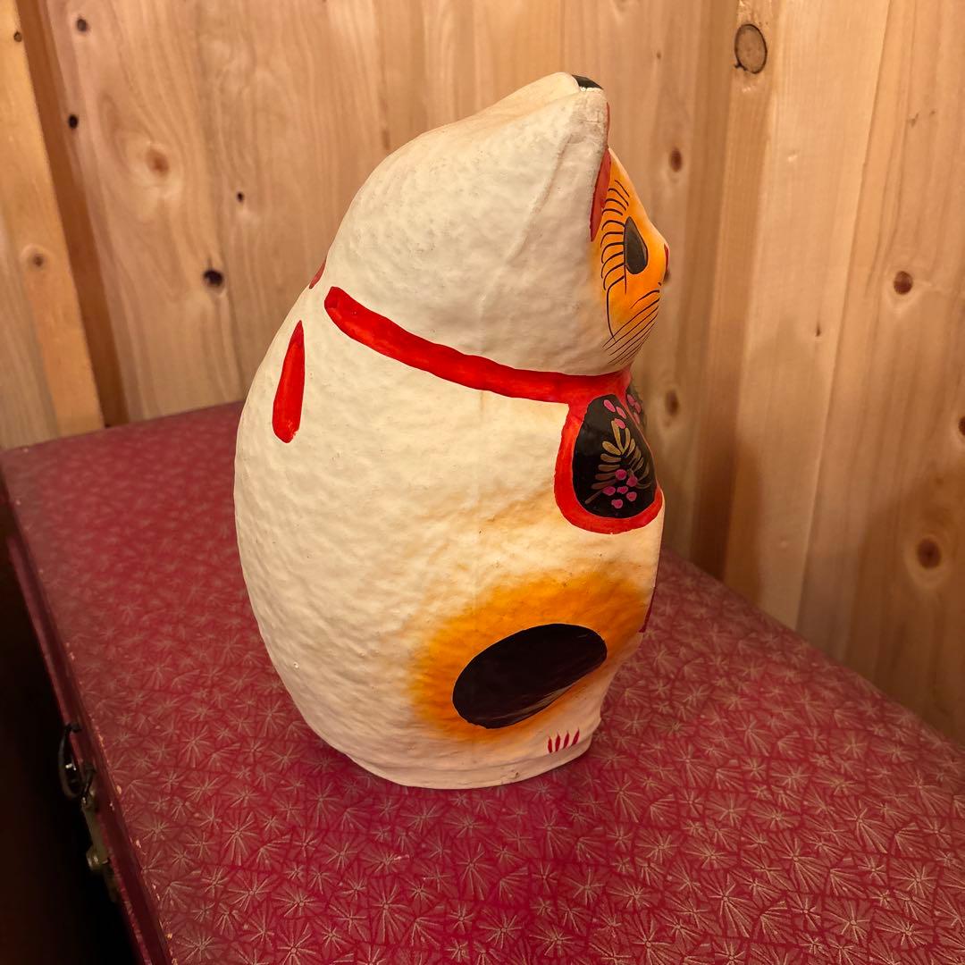 群馬県の高崎張り子 招き猫