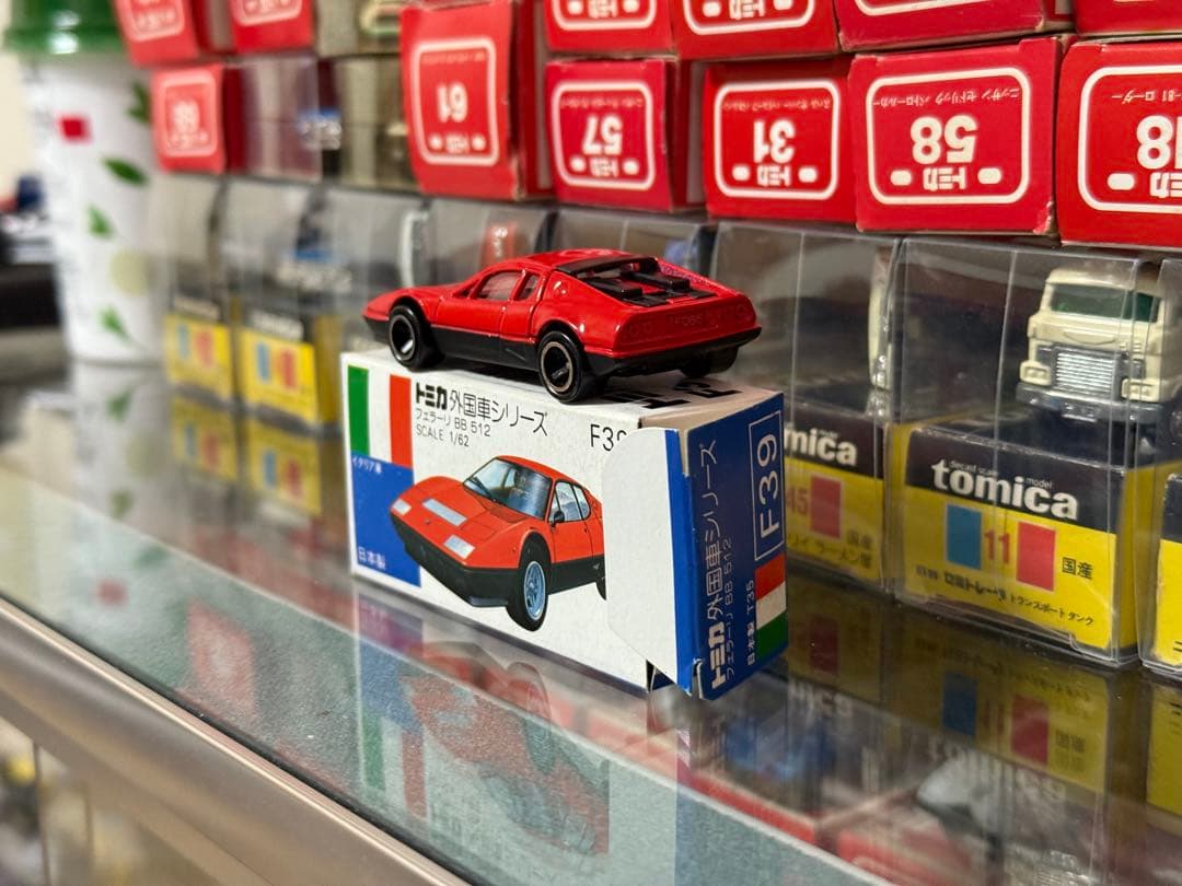 トミカ F39 フェラーリ B5 512 赤 - メルカリ