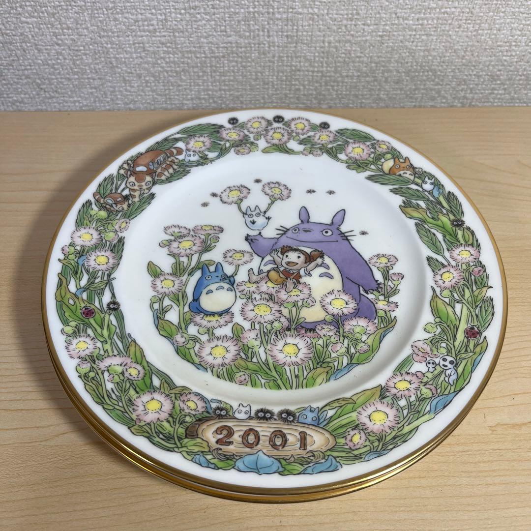 ノリタケ となりのトトロ　イヤープレート５枚セット（年別絵皿）　2000~03年
