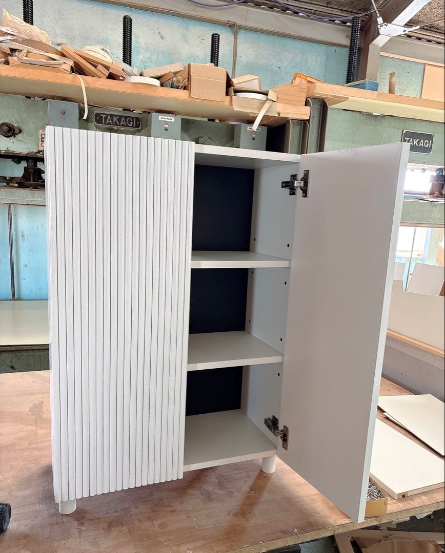 新品完成品 海外風キャビネット シェルフ ラック ホワイト