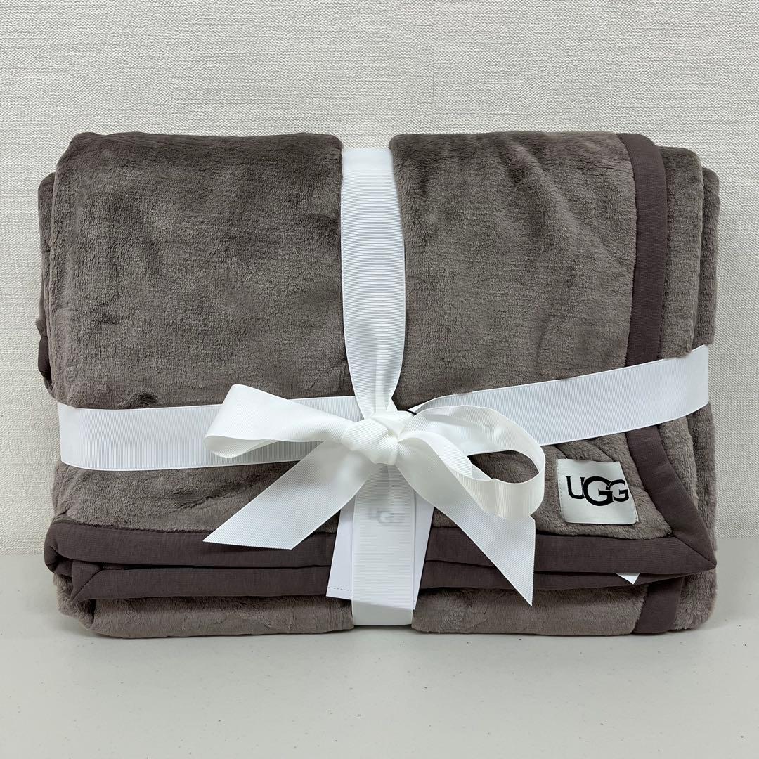 UGG ダッフィールド THROW II ブランケット 127×178cm