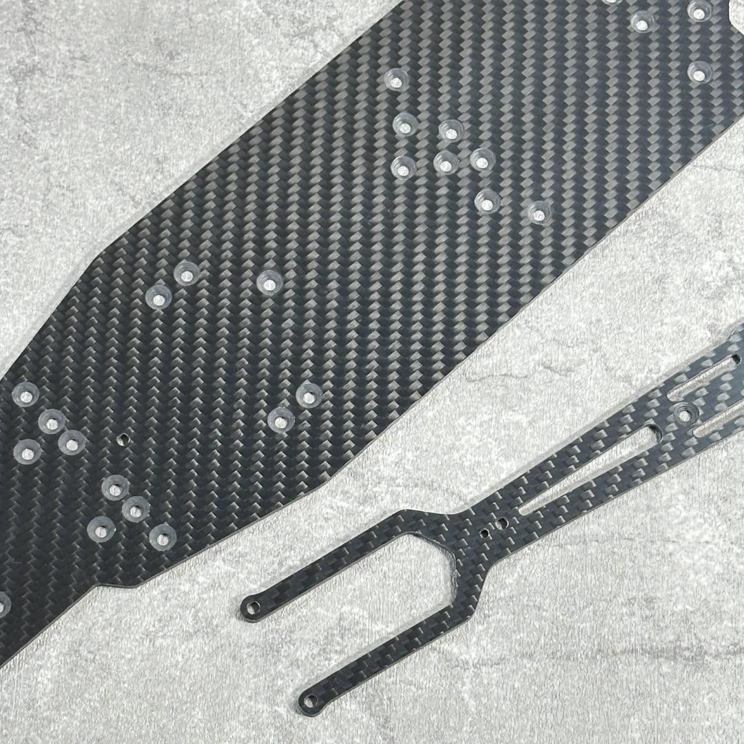 RD2.0 ヨコモ 特注品 カーボンシャーシ 2.0mm + アッパ a1104