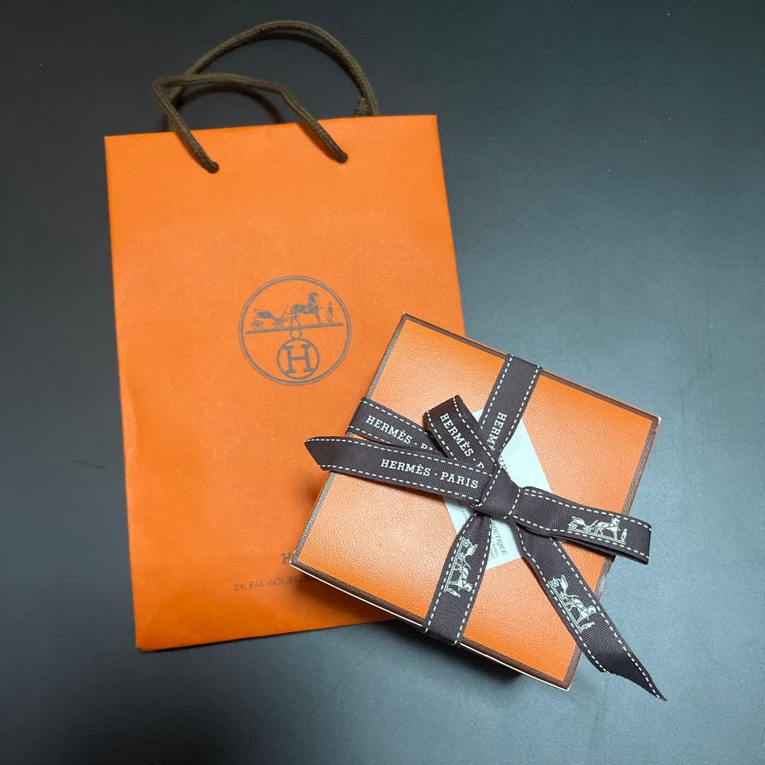 エルメス　クレーム ドゥ パルファム 《ムスク パリダ》