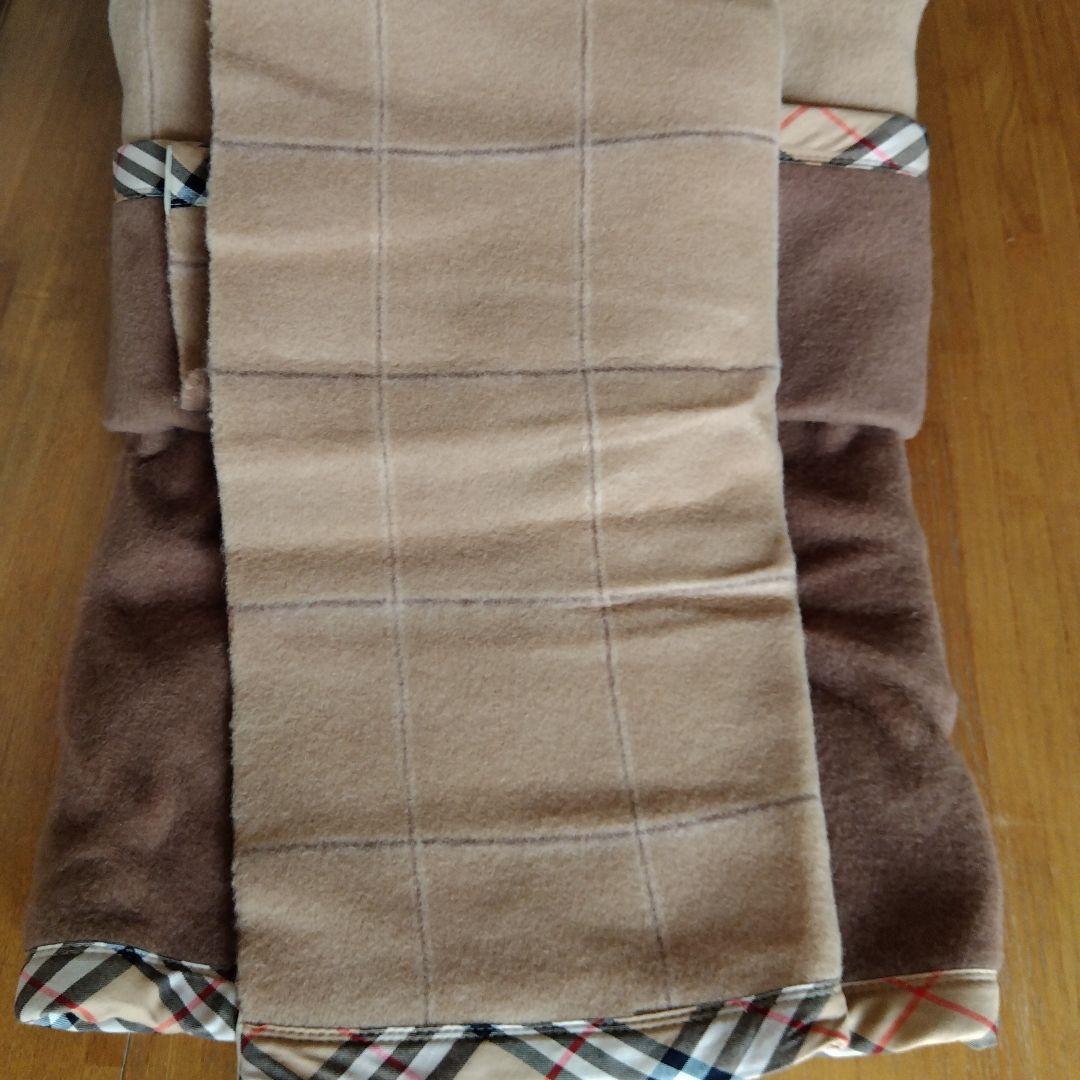 BURBERRY毛布シーツ