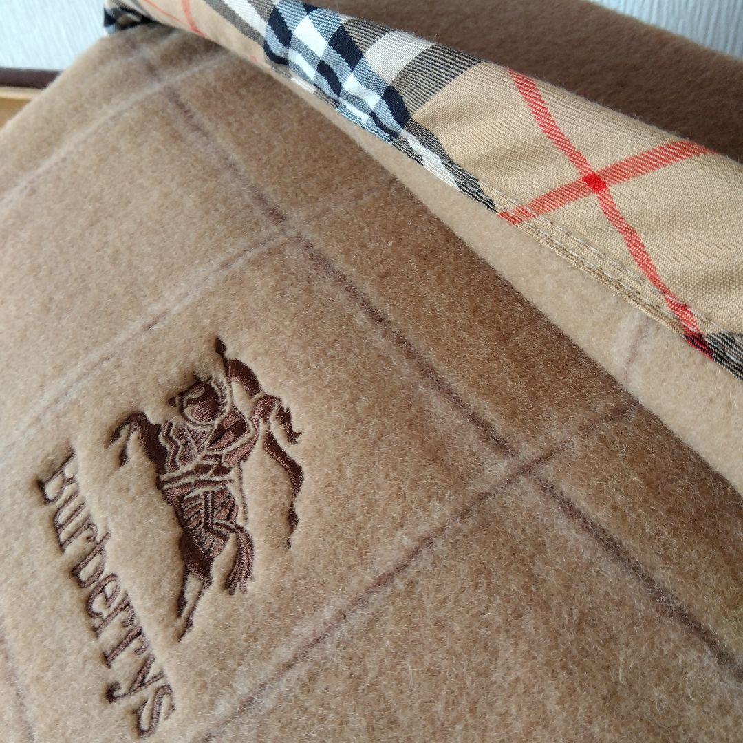 BURBERRY毛布シーツ