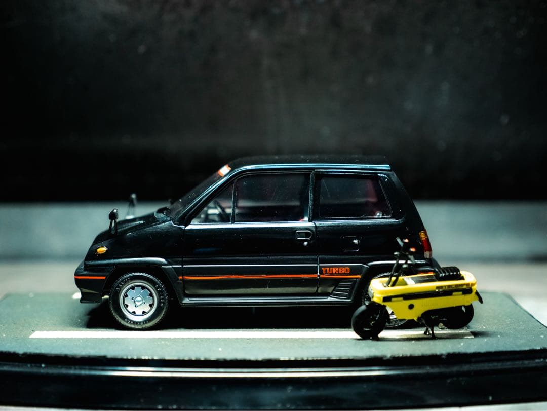 塗装完成済ジオラマケース付き タミヤ ホンダシティ ターボ 1/24