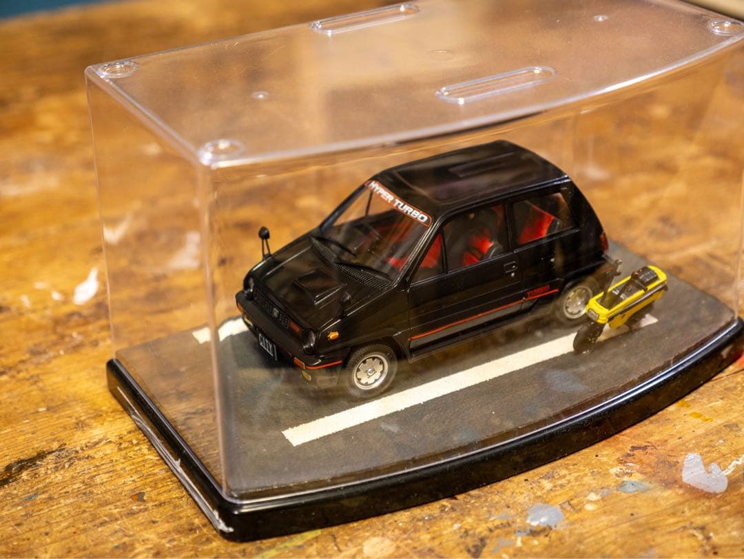 塗装完成済ジオラマケース付き タミヤ ホンダシティ ターボ 1/24