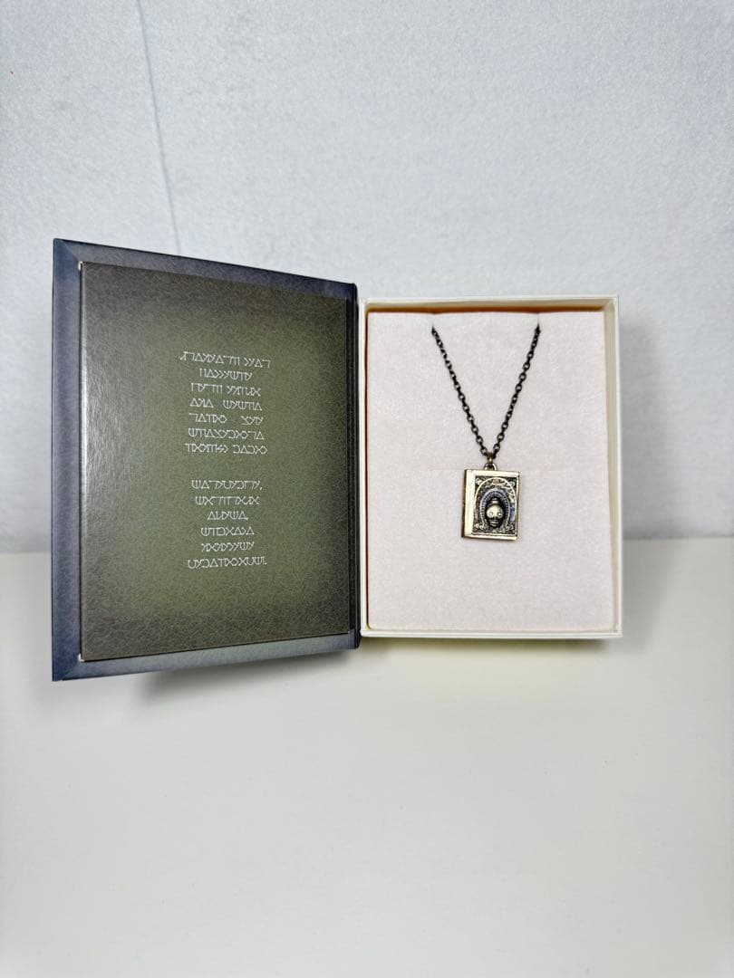 ニーア レプリカント/ゲシュタルト シルバーロケットペンダント ＜黒の