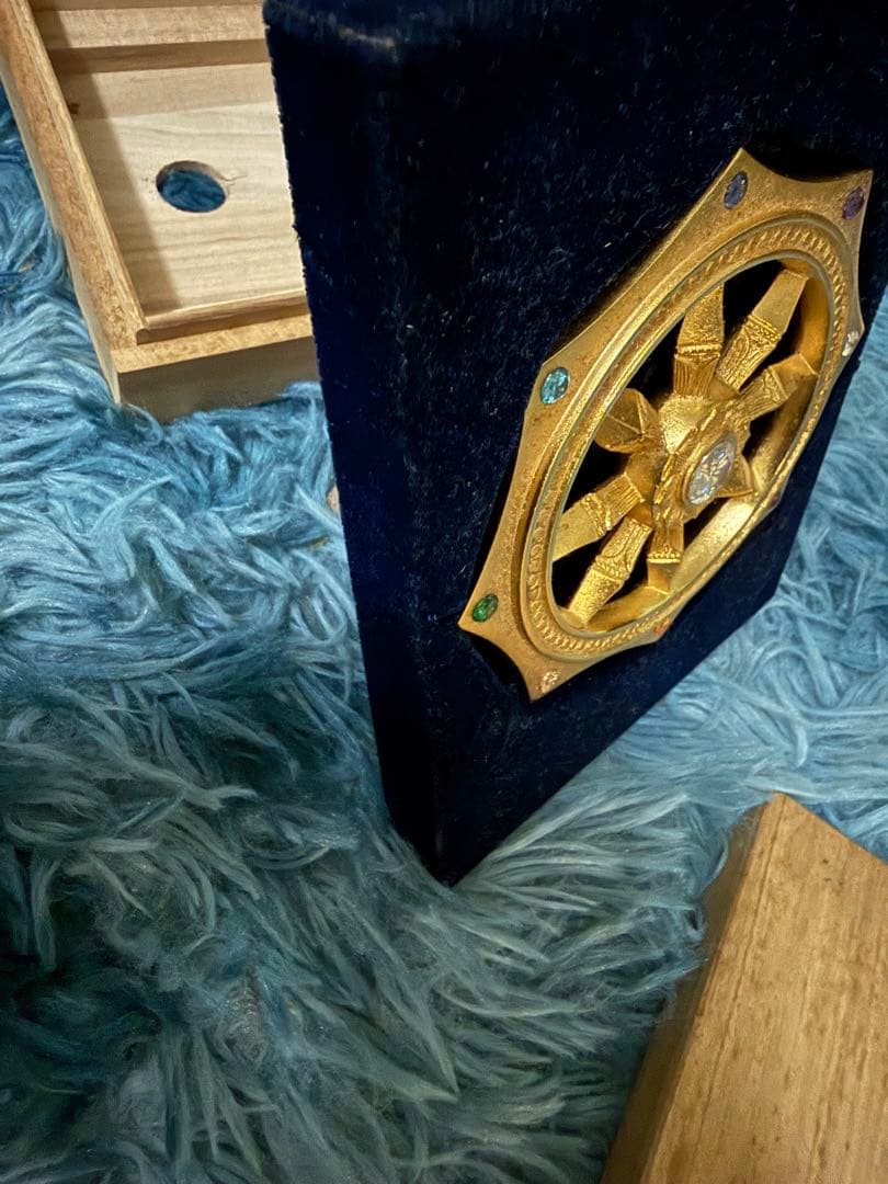 輪廻転生瞑想法秘伝 準胝尊秘密光明七宝輪寶 共箱付き 立て掛け 七宝輪