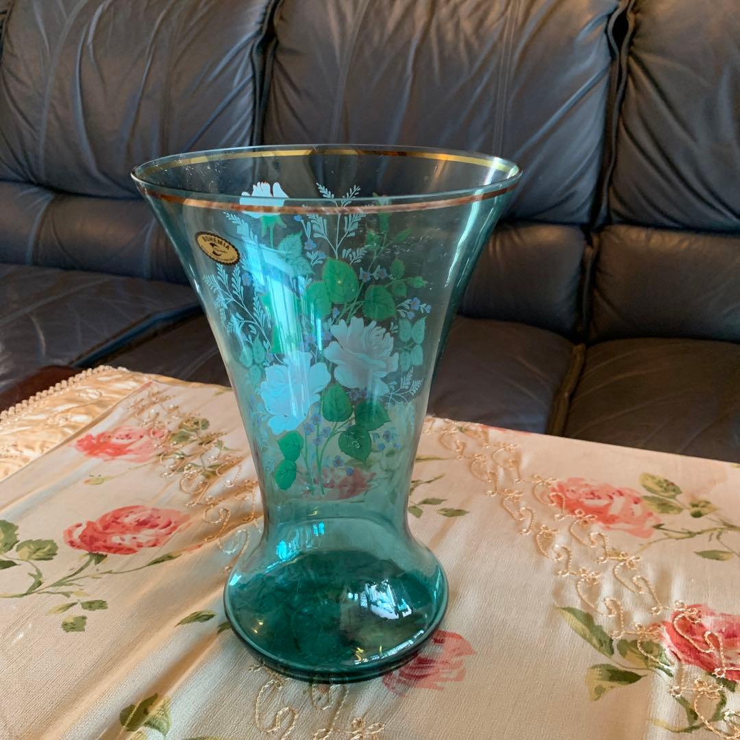 ブルー　ボヘミア花瓶　薔薇　大