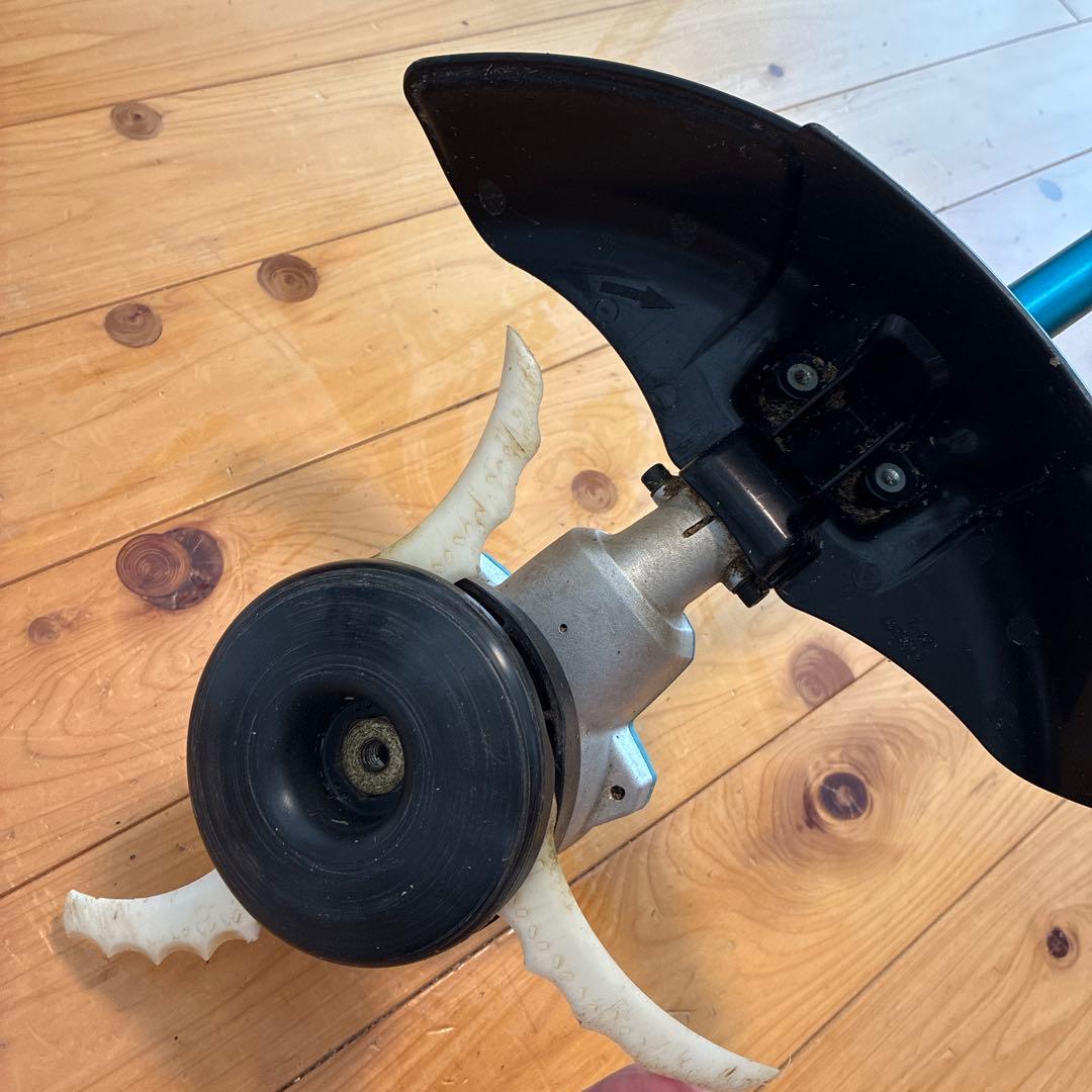 Makita バッテリー式 草刈り機