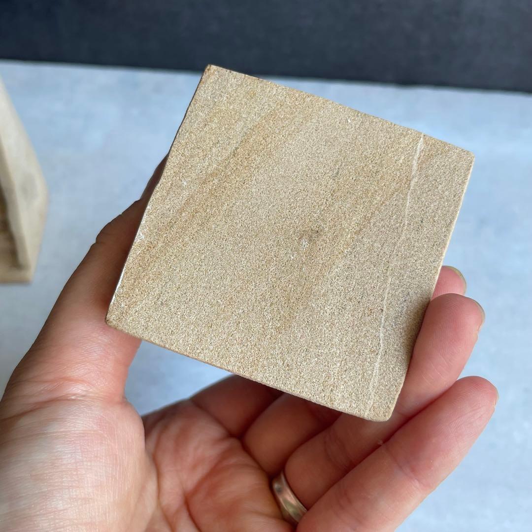 サンドストーン 彫刻 ピラミッド エジプト彫刻 エジプト神話 - メルカリ