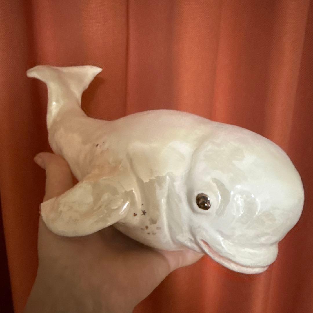 白い陶器のシロイルカの置物 , 陶芸家リュドミラ・アルヒポワ