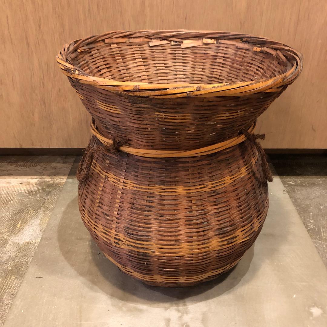 【アンティーク】竹製　ひょうたん形バスケット　古かご　カゴ　バスケット　収納