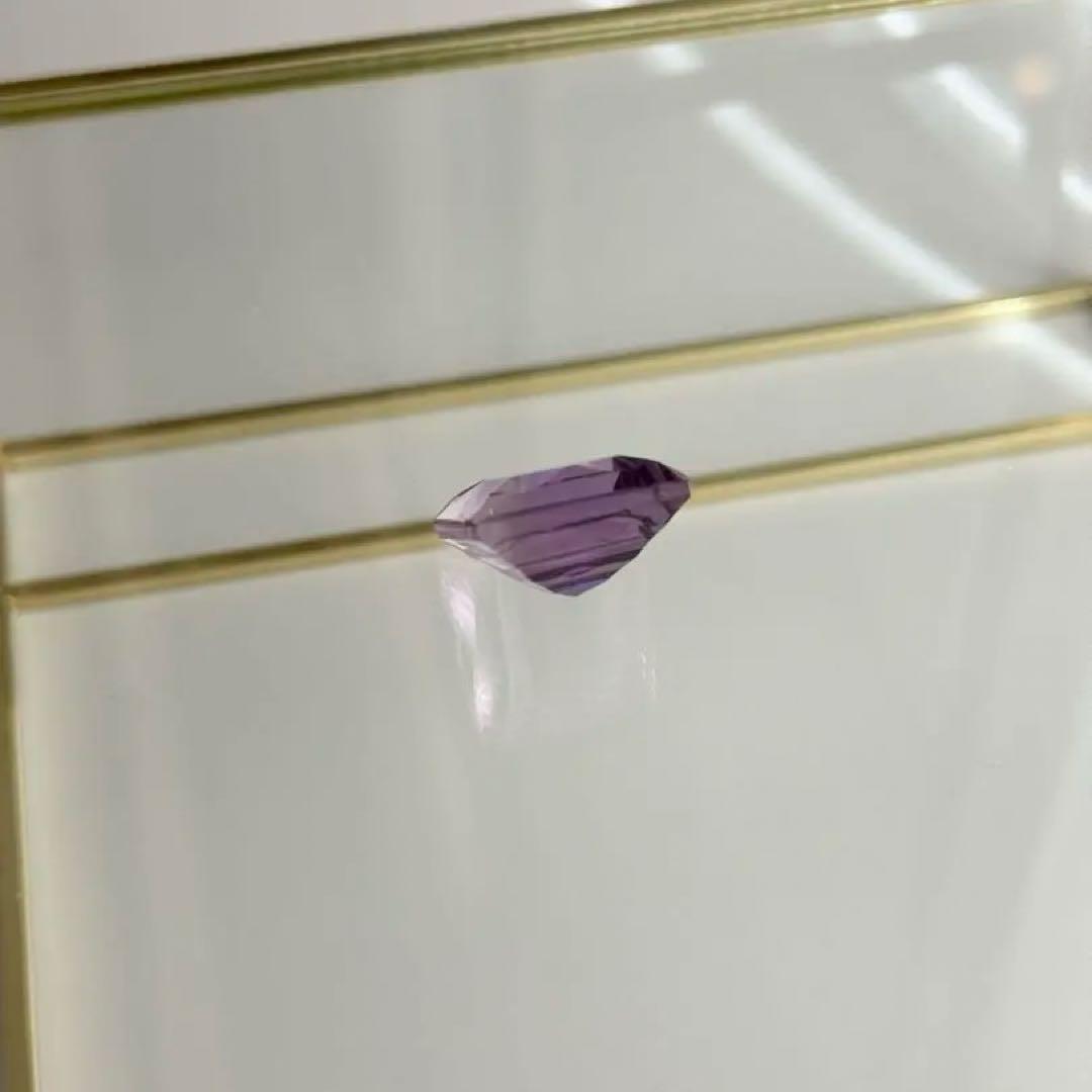 宝石質アメジスト レーザーカット ルース　インテリア　置物
