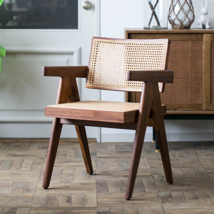 シャドウ ダイニングチェア 肘付 | 家具・インテリア通販サイト CRASH