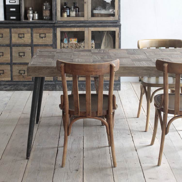 ヘルム ダイニングチェア | 家具・インテリア通販サイト CRASH GATE