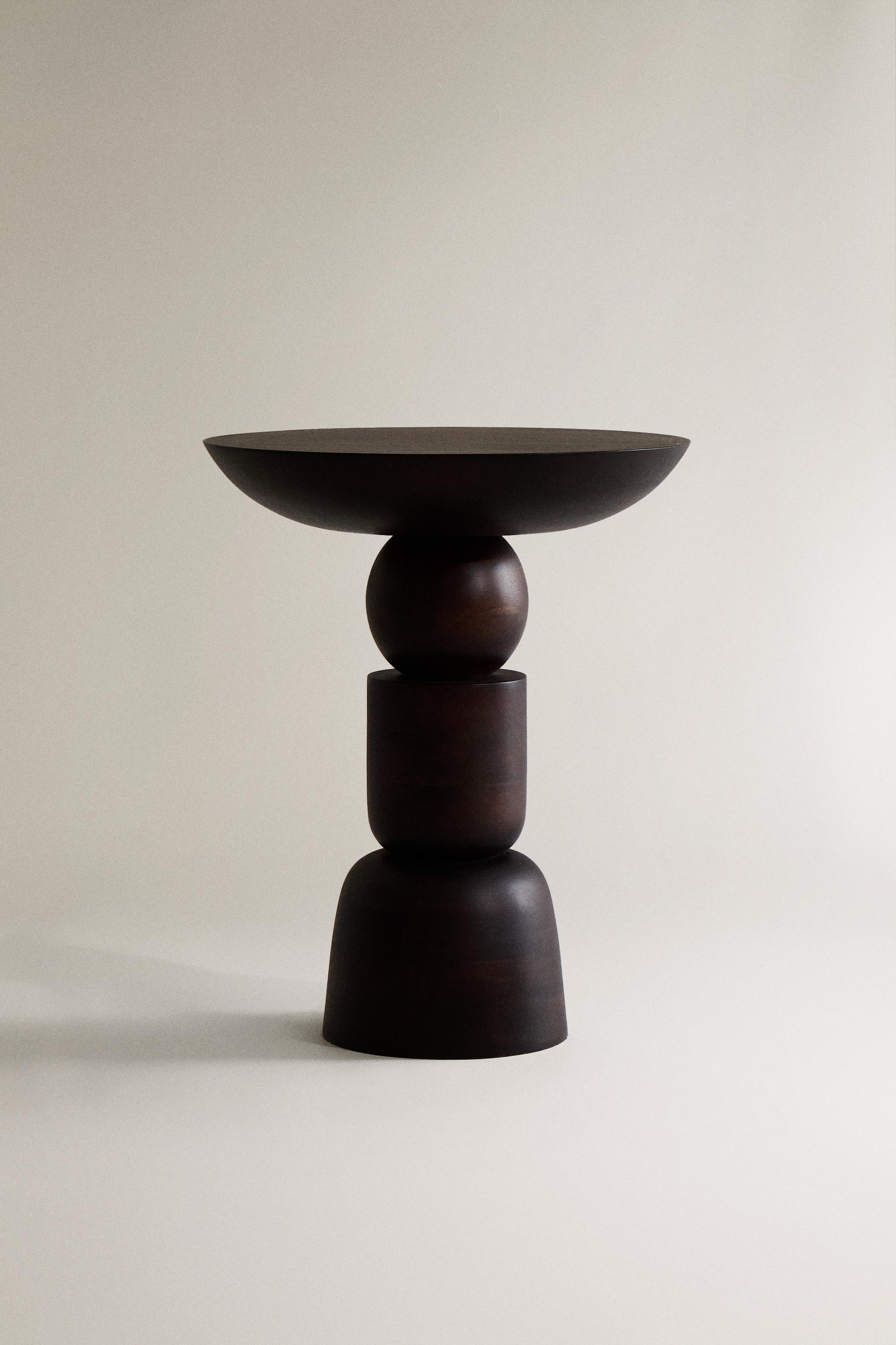 ウッド製サイドテーブル - ブラック | ZARA Japan / 日本