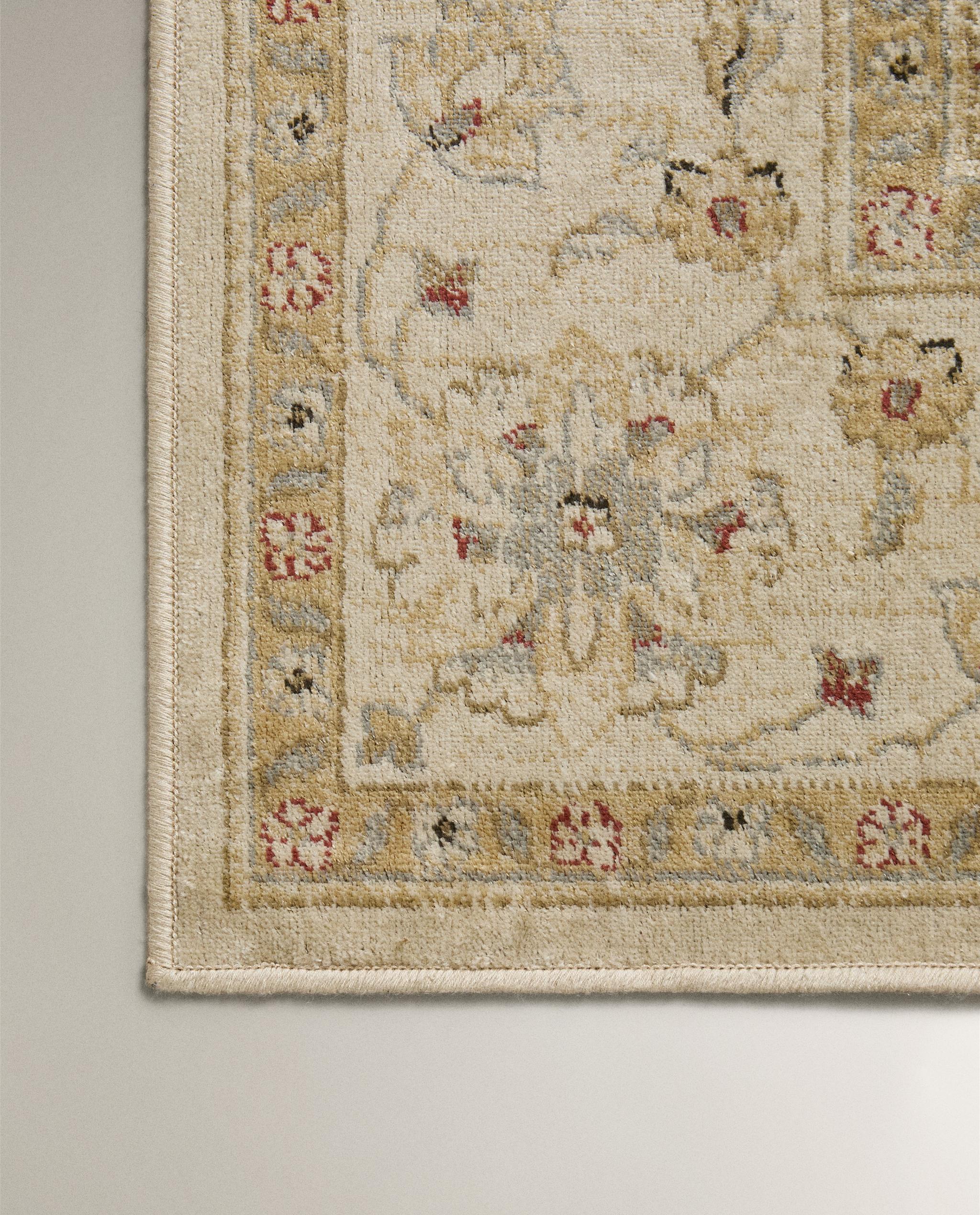 ヴィンテージ フローラル ラグ | Zara Home 日本/Japan