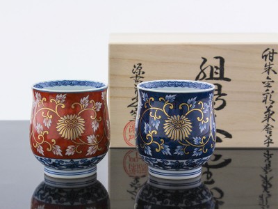 源右衛門窯 紺朱金彩菊唐草 組湯呑 / げんえもんがま 紺朱金彩菊唐草