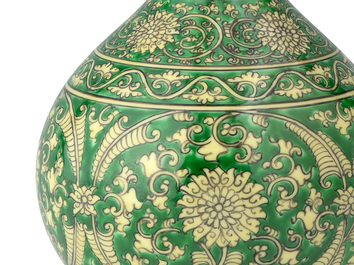 源右衛門窯 黄緑彩兜唐草 花瓶・大 / げんえもんがま 黄緑彩兜唐草