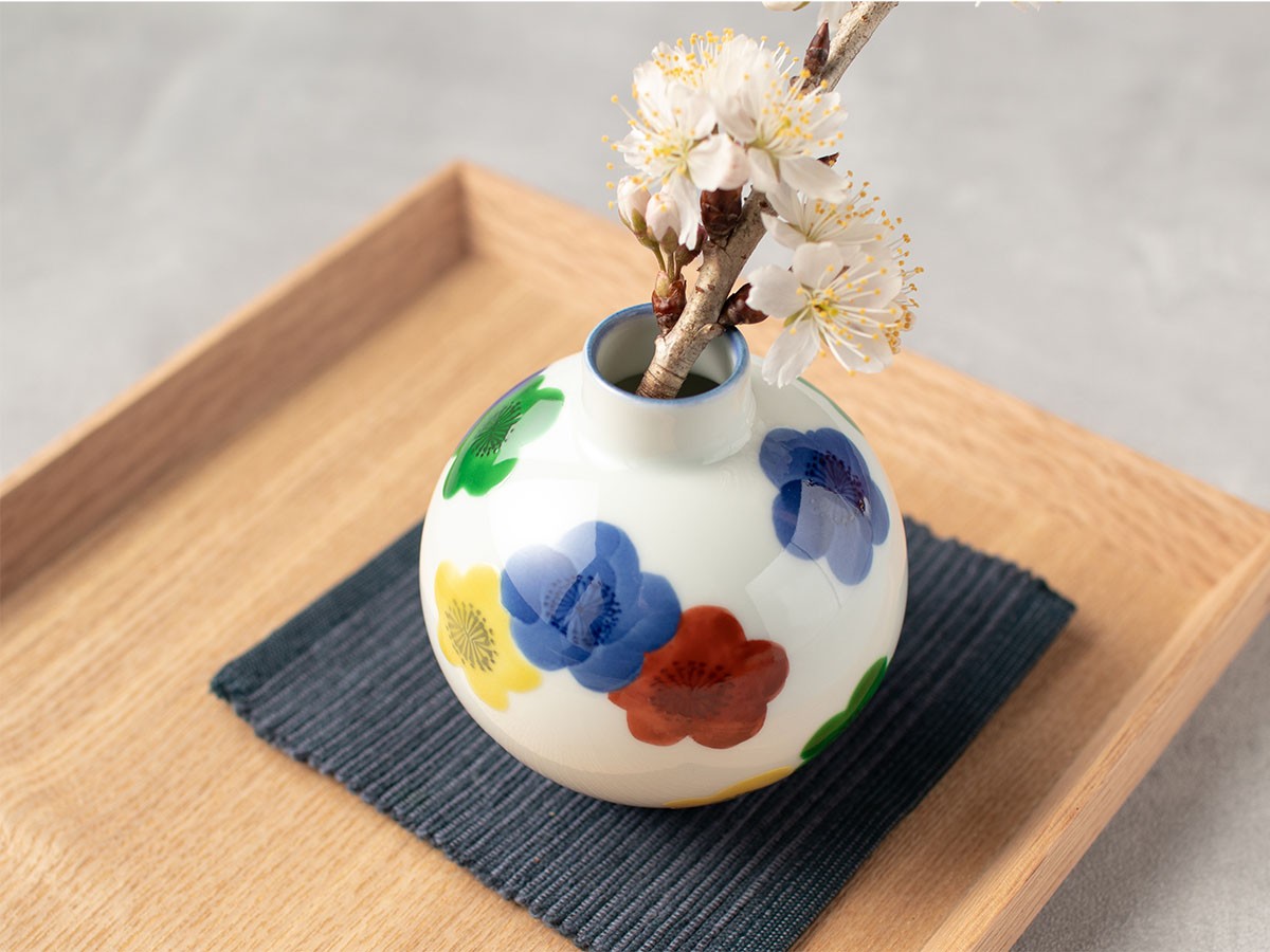 源右衛門窯 染錦梅花 小花瓶 / げんえもんがま 染錦梅花 小花瓶（赤