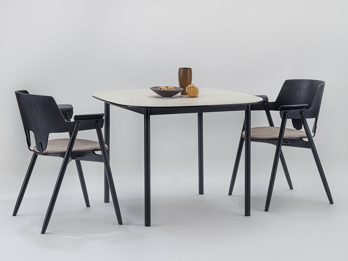 moda en casa MEWS table / モーダ・エン・カーサ ミューズ テーブル