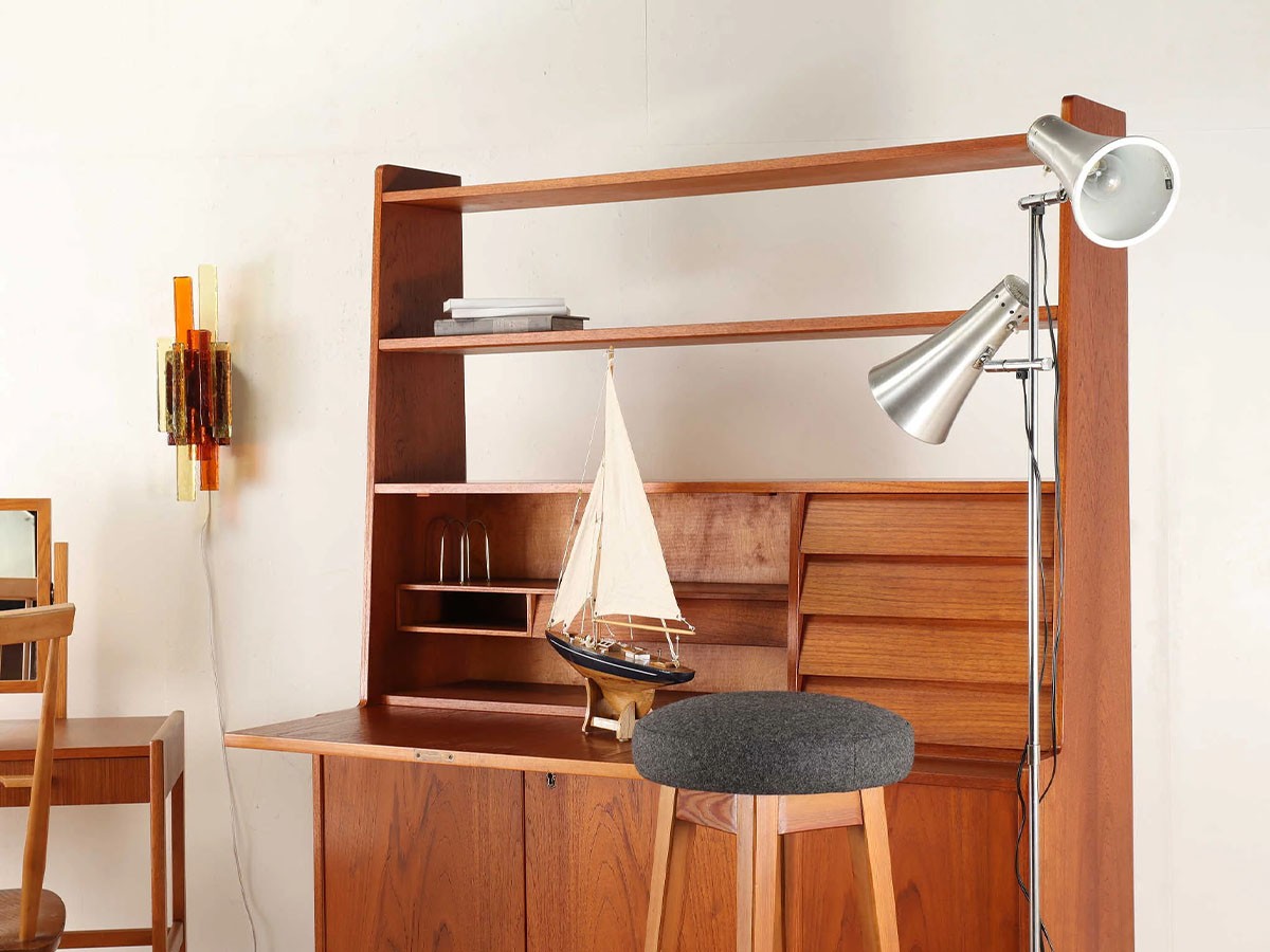 Lloyd's Antiques Real Antique Bar Stool / ロイズ・アンティークス