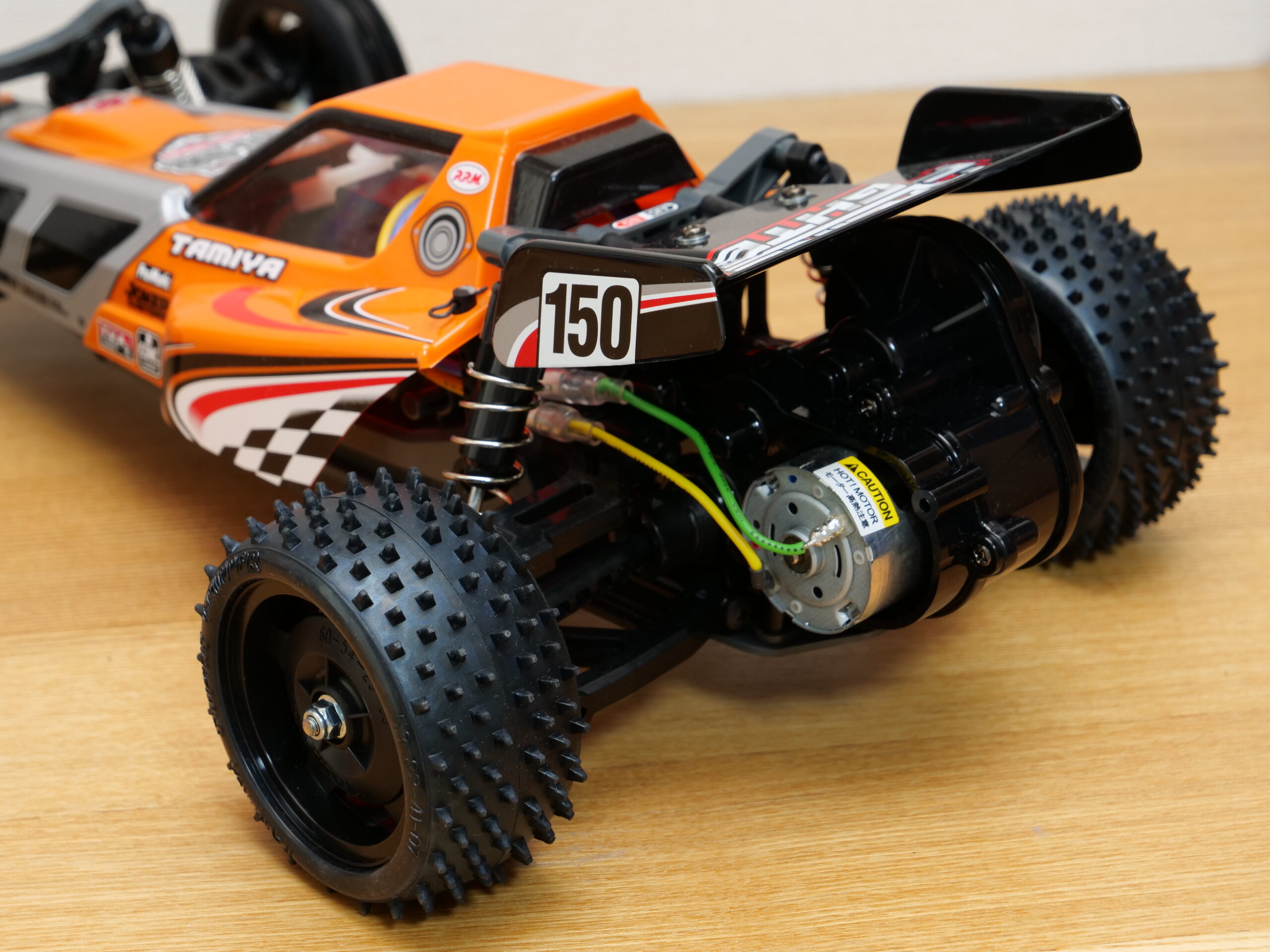 タミヤのオフロードバギー DT-03 レーシングファイターを作ってみた