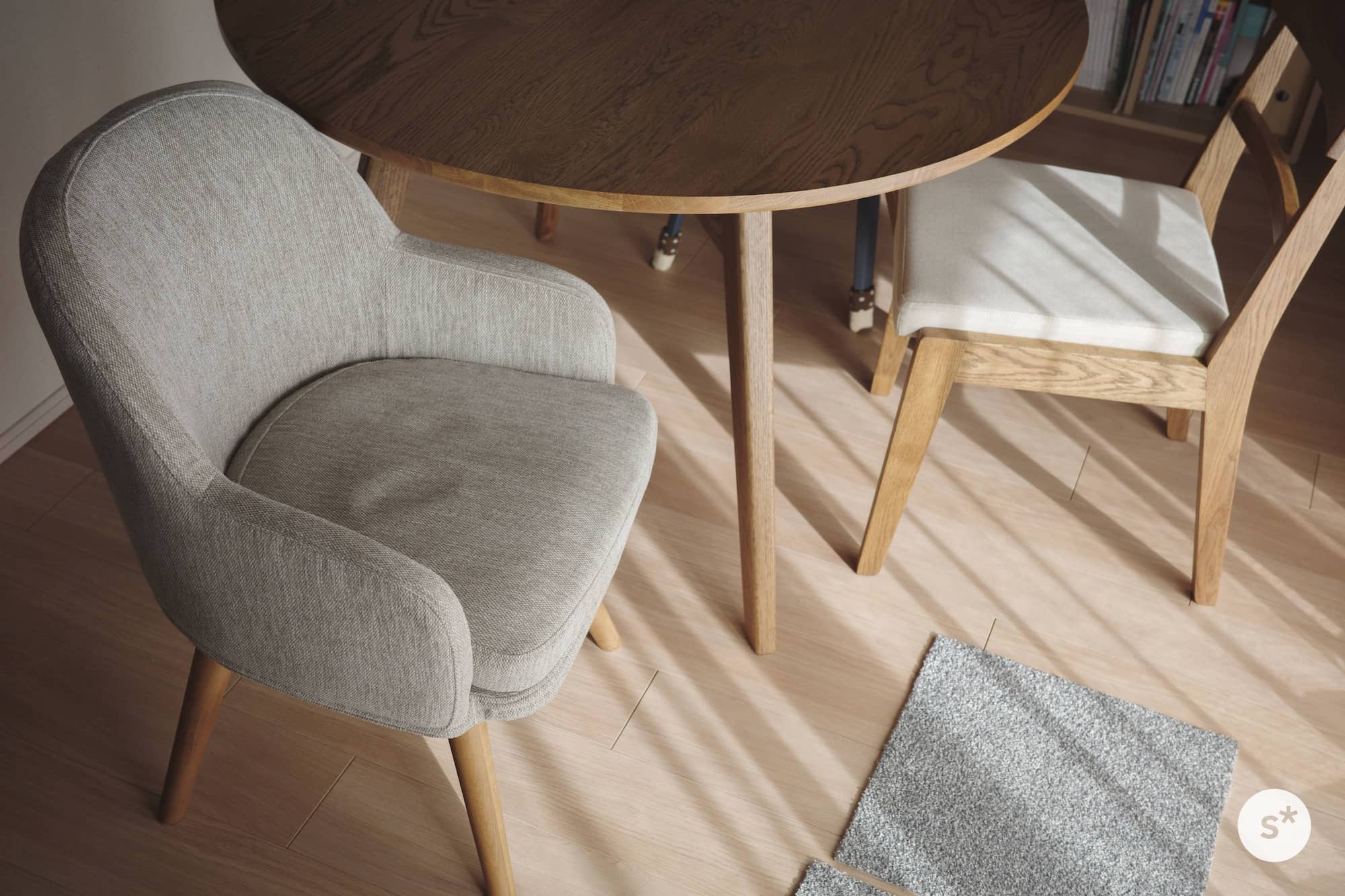 丸いテーブルはいかが？｜unico ADDAY ラウンドダイニングテーブル