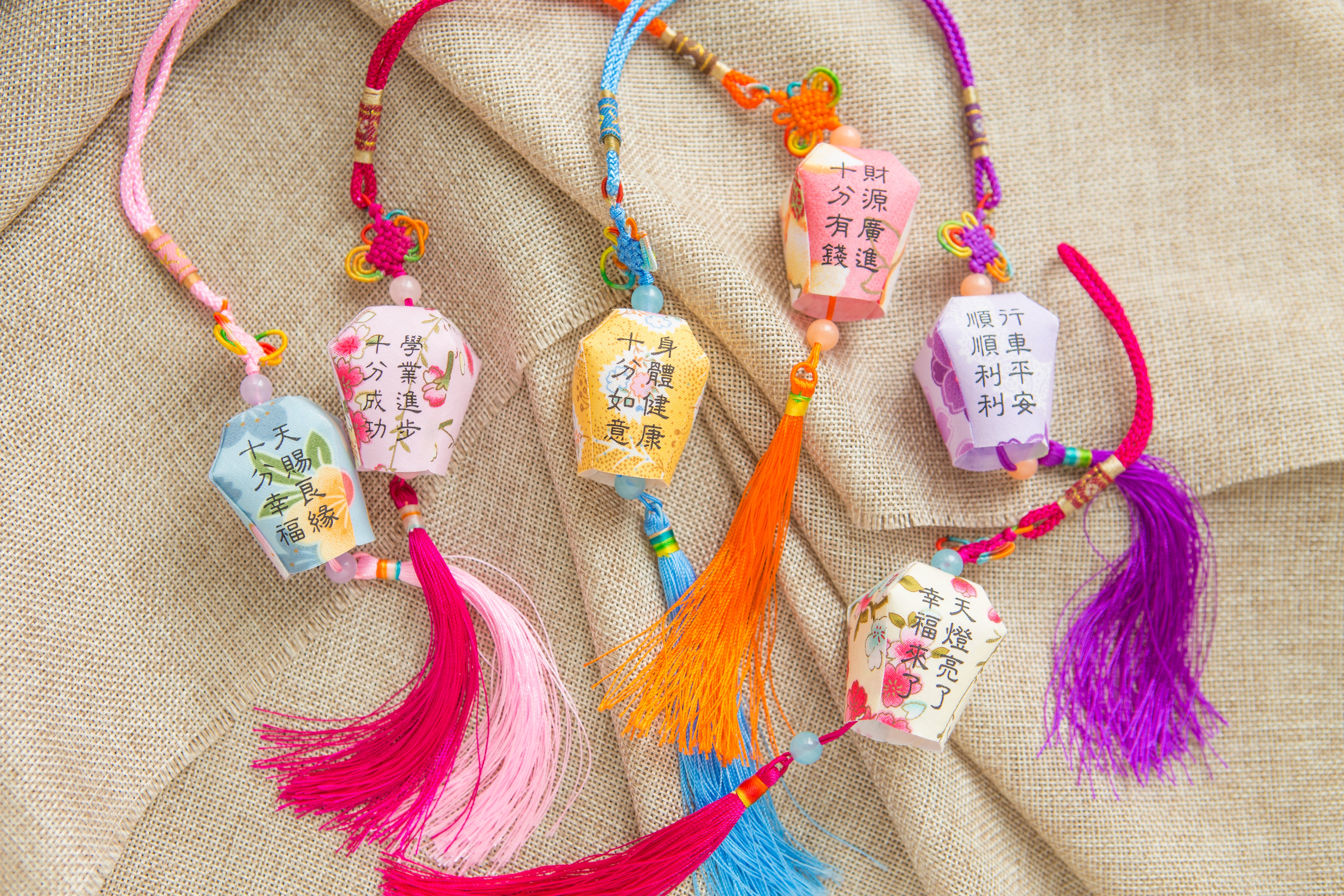 台湾ミニチュア天灯 3個入り｜日本向け送料込み 台湾雑貨通販 – 台湾