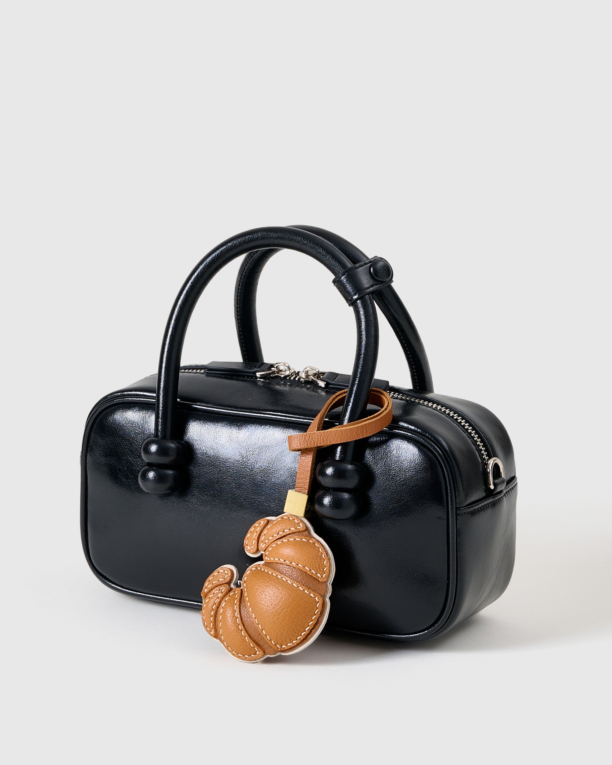 クロワッサンレザー バッグチャーム＆キーチェーン – ハンドメイド