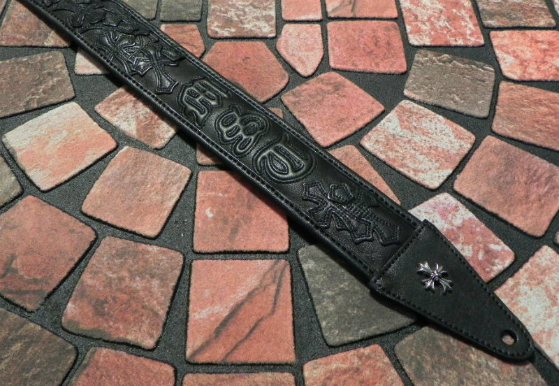 松本孝弘氏のギターストラップを製作