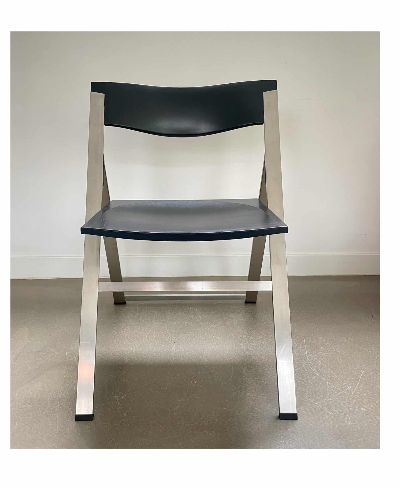 Tecno P08 folding chair, design Justus Kolberg, 1991