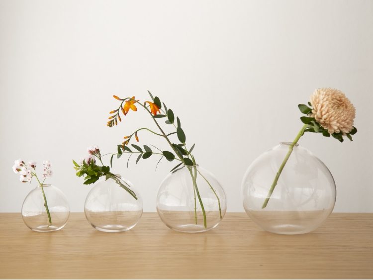 みずのうつわ O Lサイズ -一輪だけでも安定していけられる、ガラスの