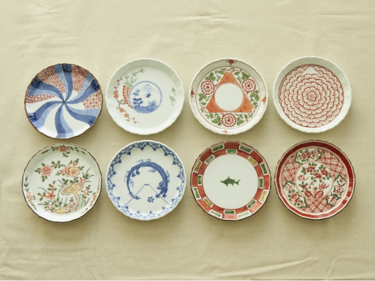 与山窯 桔梗渕4.5寸皿 色絵市松魚文 -ハレの日の席を彩り豊かに演出