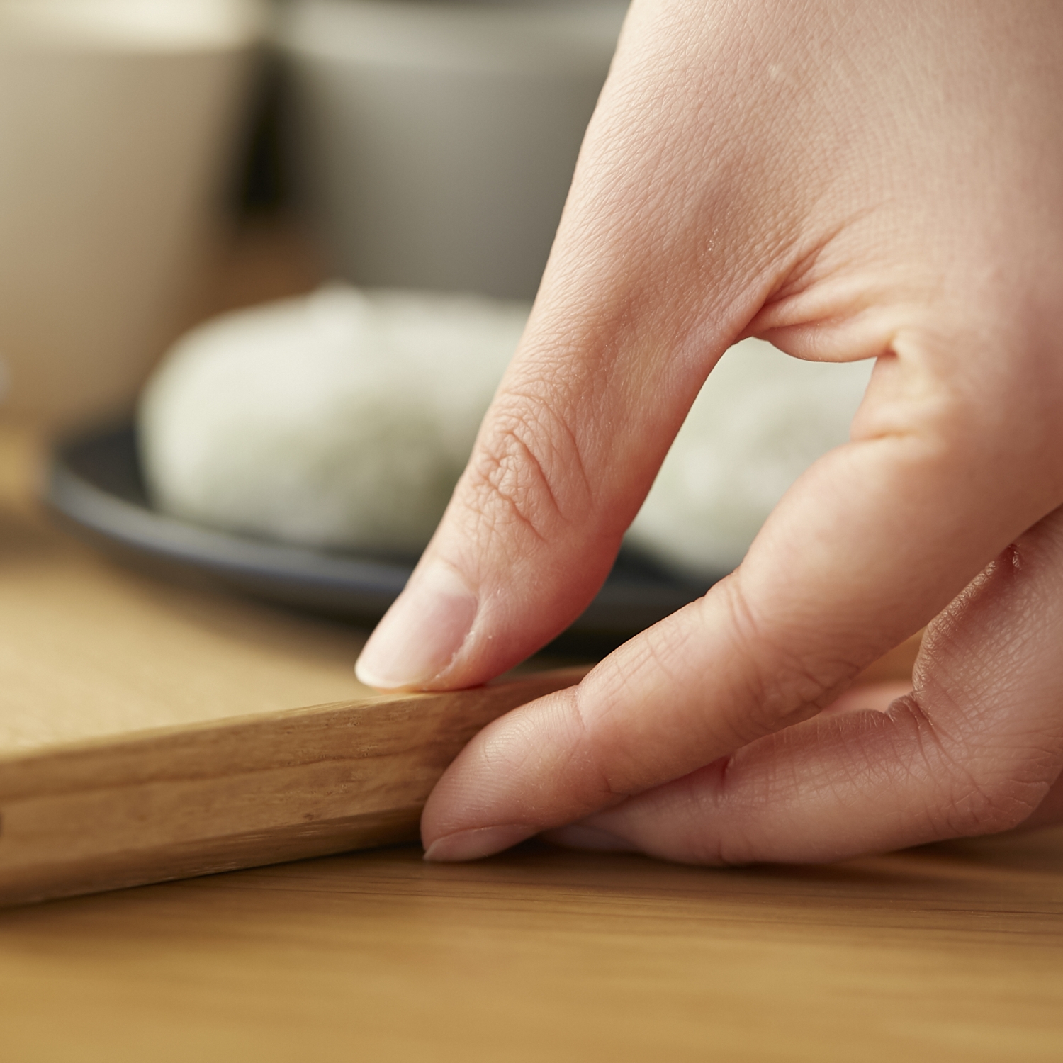 松屋漆器店/白木塗 13.0長角盆 -伝統技術が光る、日常使いが叶う