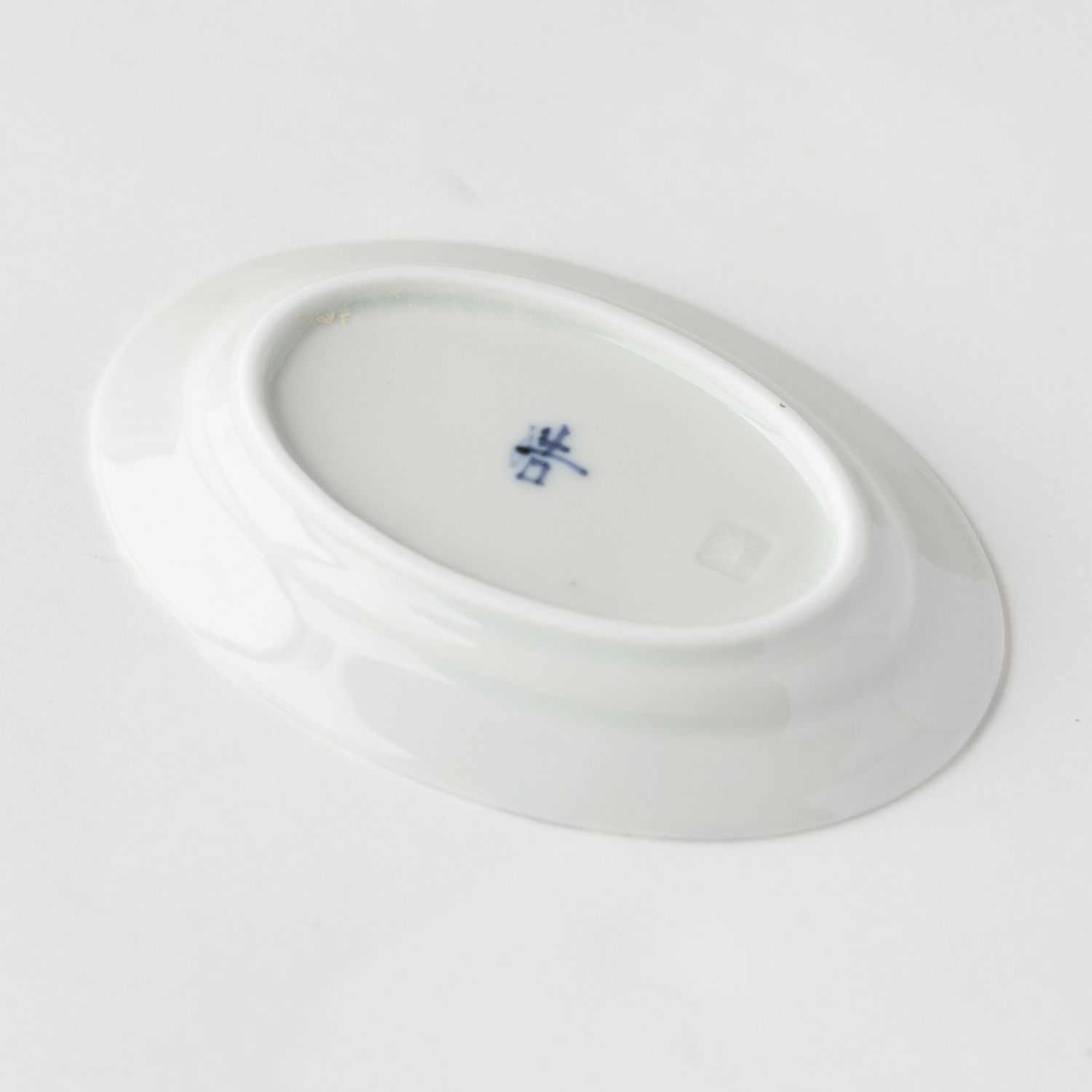 リム楕円小皿 錆花つなぎ -手書きの絵付けが美しい小皿 - スタイルストア