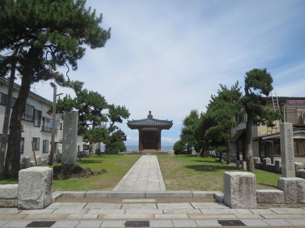 出雲崎町 良寛記念館の観光ガイド (新潟県三島郡出雲崎町米田1