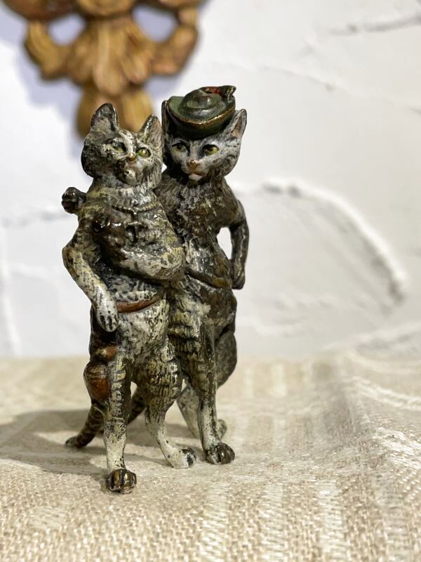 ヴィエナ・ブロンズ 猫のカップル - Grand montagne Antiques