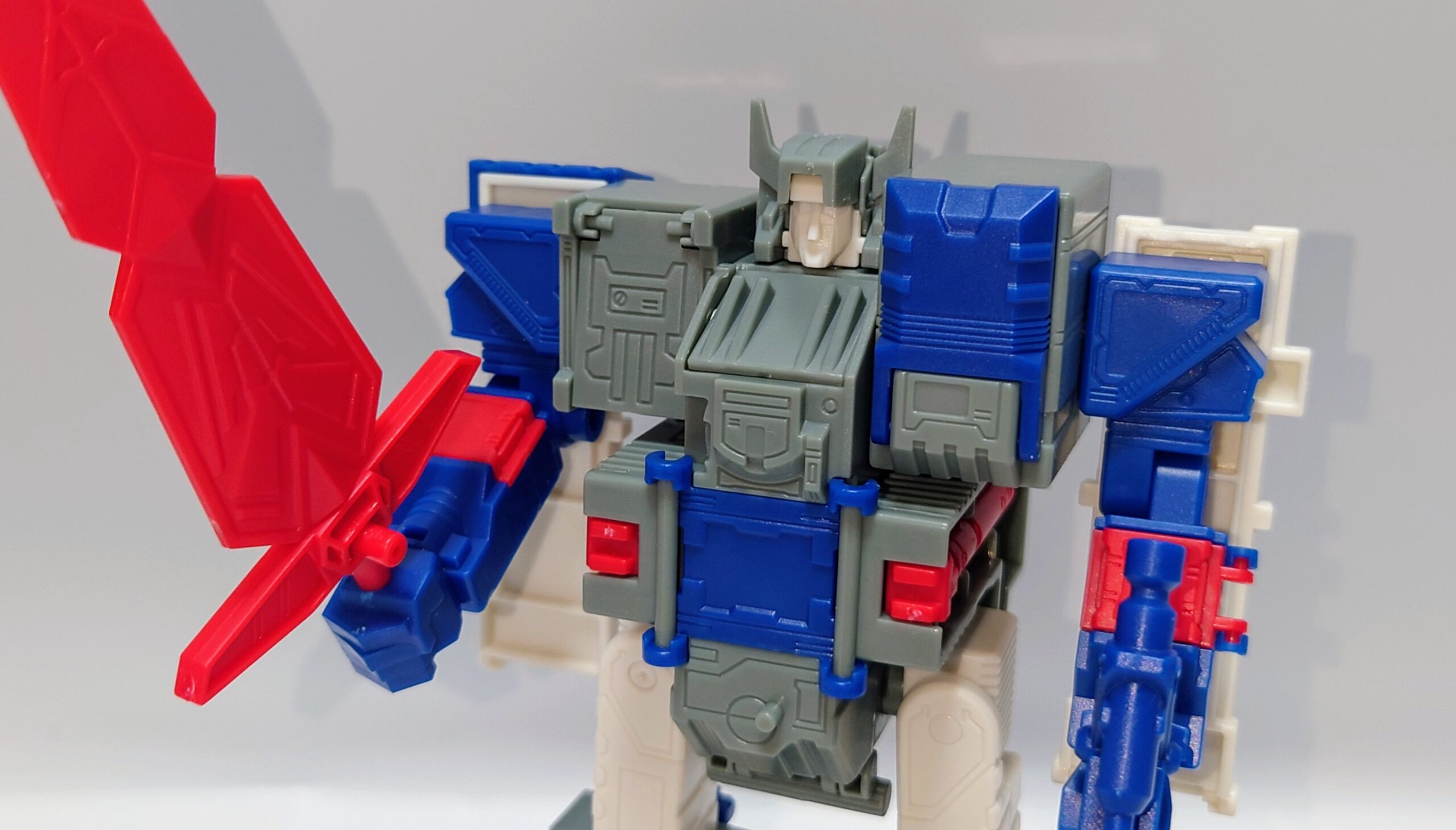 レビュー102 DXトランスフォーマーガム フォートレスマキシマス