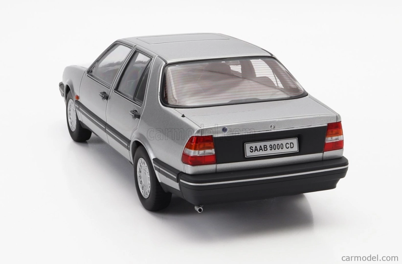 Triple9 Saab 9000 Cd Turbo 1990 1:18 Silver | RCprofi.cz